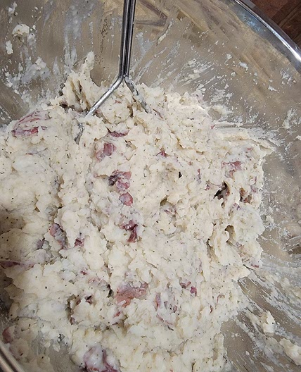 Garlic Red Mashed Potatoes (DF)