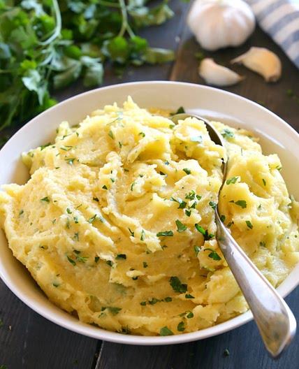 Classic Dairy-Free Garlic Mashed Potatoes