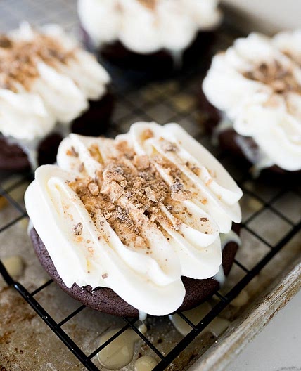 Crumbl Chocolate Heath Cake Cookies