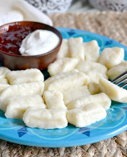 Traditional Farmer’s Cheese Dumplings / Tradiciniai varškės virtinukai