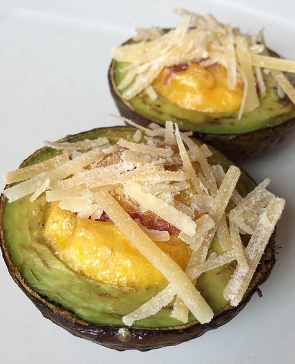 Receita de Abacate no forno com ovo