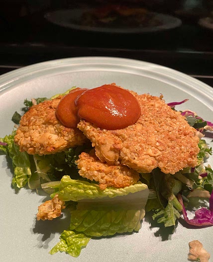 GF 3-Ingredient Quinoa Salmon Burgers