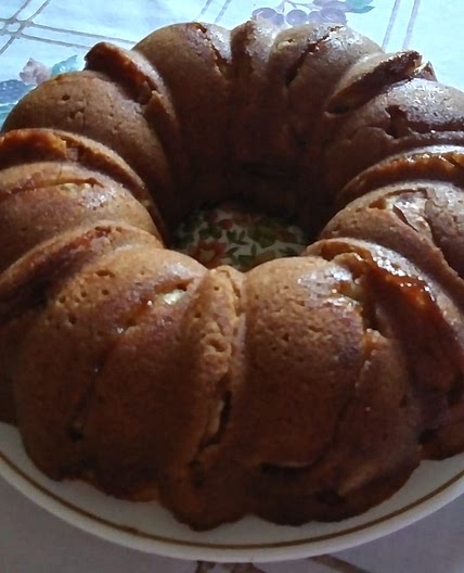 Jewish Apple Cake I
