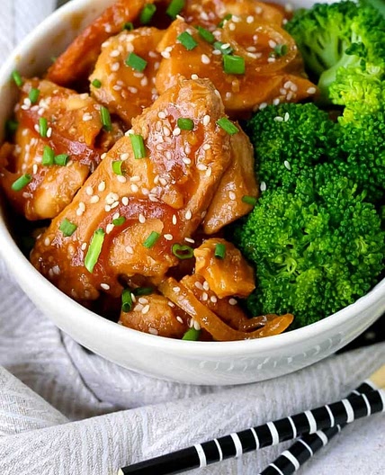 Slow cooker Mongolian chicken and broccoli