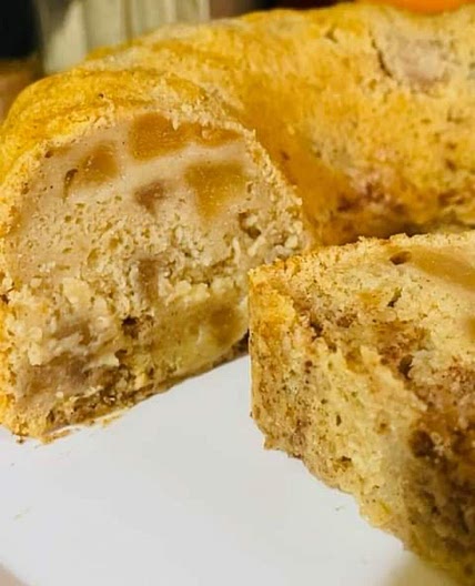 Apple Pie Bundt Cake