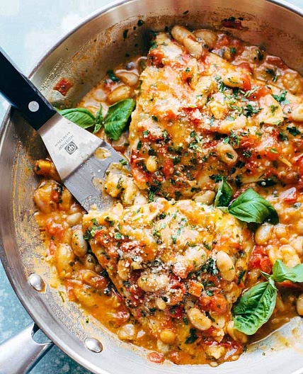 Garlic Basil Barramundi Skillet with Tomato Sauce