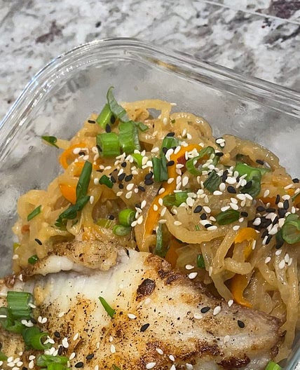 [Paleo, Whole30] Spicy Cashew Noodles — Bottomless Chef