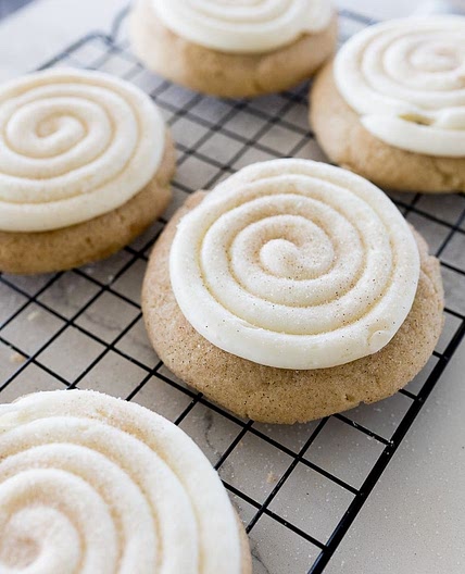 Snickerdoodle Cupcake Cookie