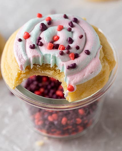 Crumbl 🙀  Cotton Candy Cookies