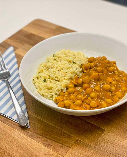 Creamy Chickpea Chicken Curry