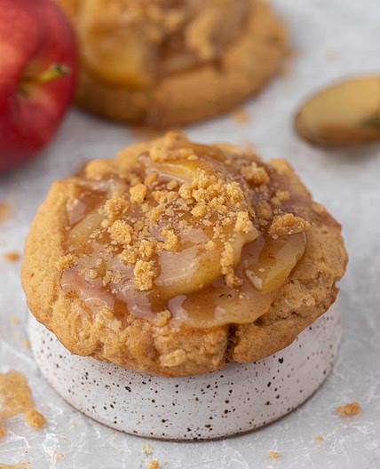 Crumbl 🙀 Apple Pie Cookies