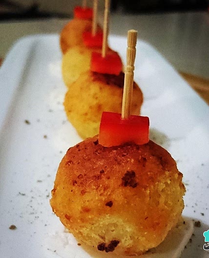 Receita de Bolinho crocante de milho com queijo