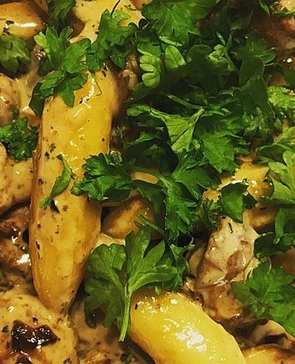 Schupfnudelpfanne mit Bratwurstklößchen