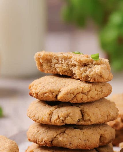 Galletas de avena, coco, limón y albahaca
