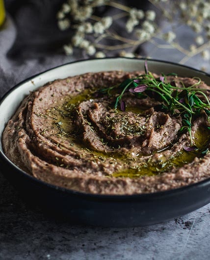 Quick and Simple Adzuki Bean Hummus with Lemon Honey