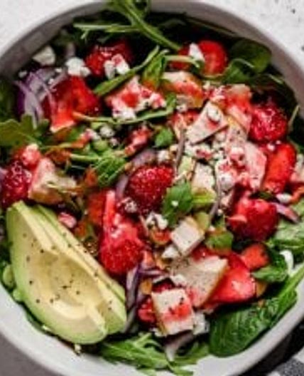 Strawberry Spinach Salad with Chicken