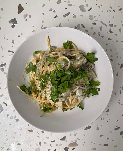 Spaghetti à la crème con funghi 