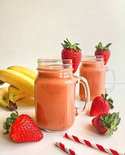 Banana and Strawberry smoothie 