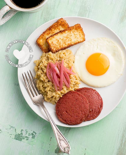 How to Make Mangu [Recipe + Video] Dominican Mashed Plantains