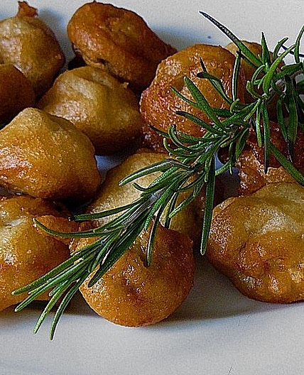 Champignons im Bierteig