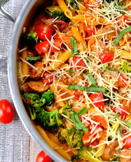 One Pot Bruschetta Pasta