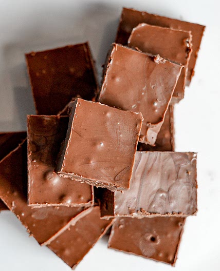 2 Ingredient Fudge — Low Carb Love™