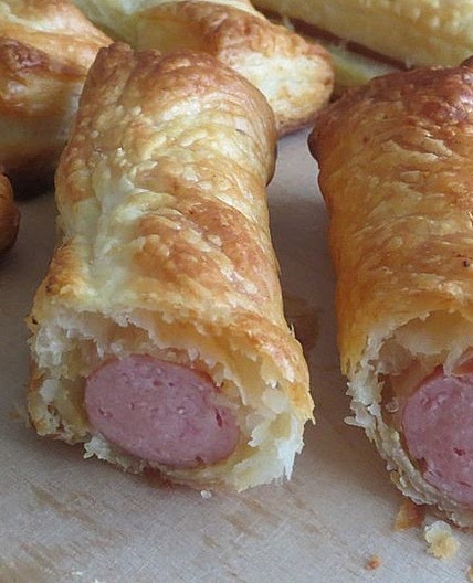 Bratwurst in Blätterteig