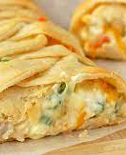 Chicken Pot Pie Crescent Braid