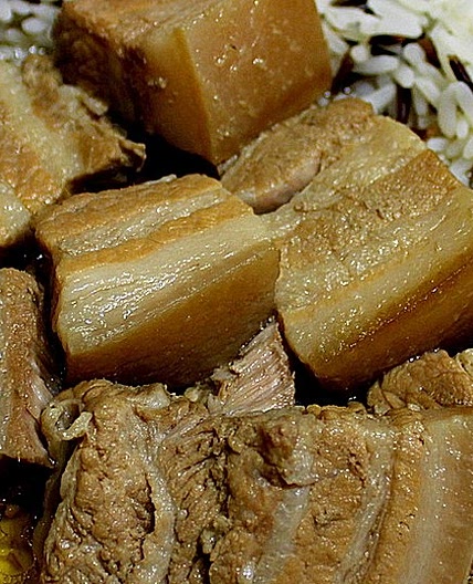 Vietnamesischer Schweinebauchschmortopf (Nuoc Thiet Kho)