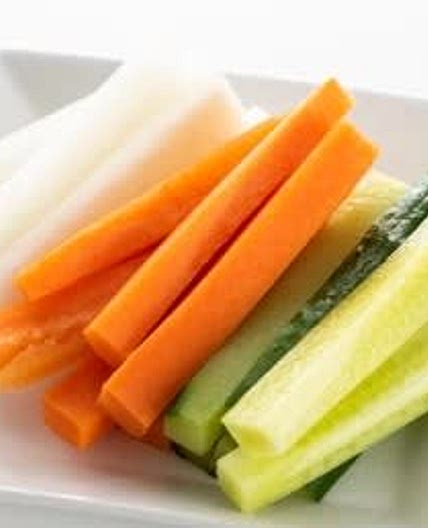 Palitos de zanahoria y pepino