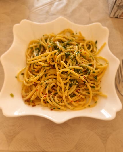 Spaghetti Aglio e Olio by Teo