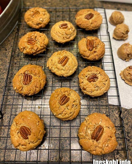 Butter Pecan Cookies