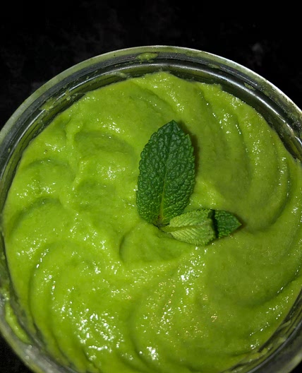 Pickled pea purée 