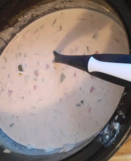 Slow Cooker Creamy Chicken Taco Soup