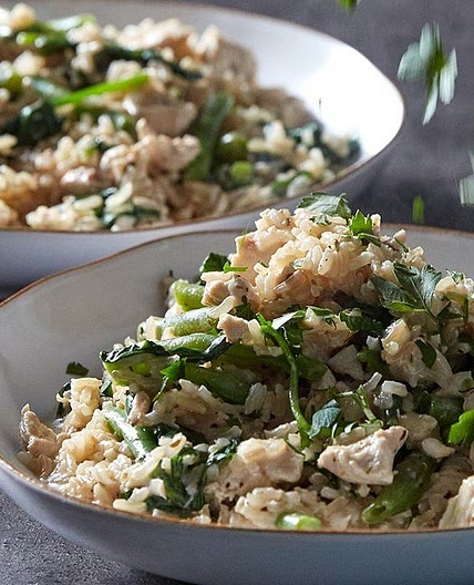 One-Pot Creamy Garlic Chicken & Rice | MYPROTEIN™