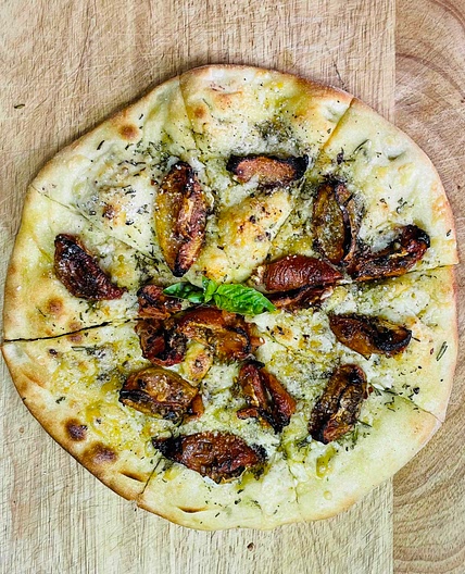 Roasted Tomato & Rosemary Pizza