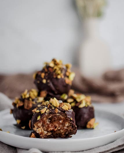 Vegan Raw Bliss Balls