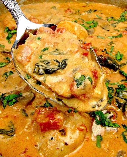 Creamy Tuscan Chicken Skillet