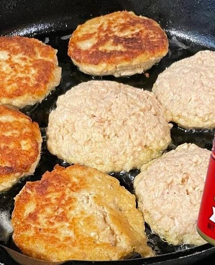 Old-Fashioned Fried Salmon Patties Recipe