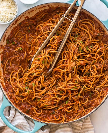 Healthy One Pot Spaghetti and Meat Sauce
