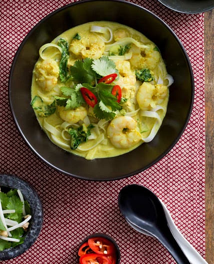 Prawn and chicken laksa