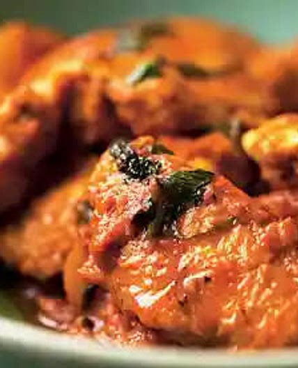 CHICKEN WINGS WITH COCONUT CREAM
