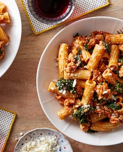 Pasta & Chicken Bolognese with Kale & Parmesan Cheese