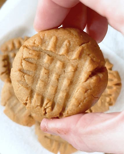 3 Ingredient Keto Peanut Butter Cookies