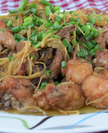 STIR FRIED CHICKEN WITH GINGER