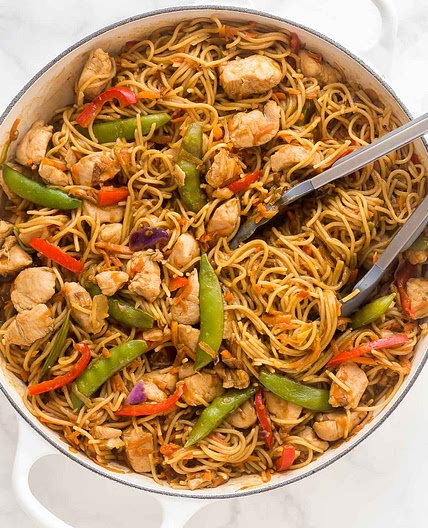 One Pot Chicken Chow Mein
