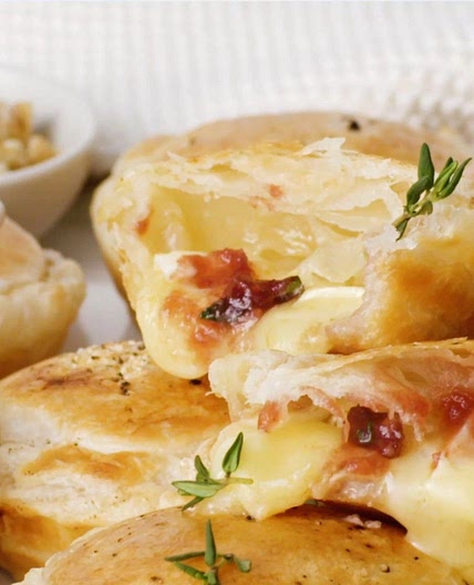 Pie maker brie and cranberry puffs recipe