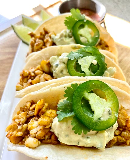 Simple Tempeh Tacos with Guacamole 