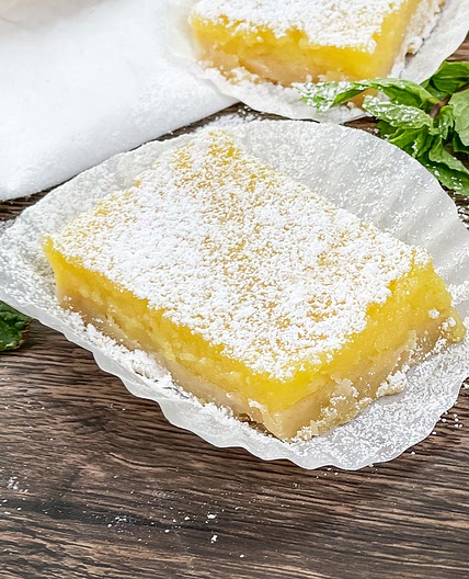Lemon Bars (For A Crowd!)