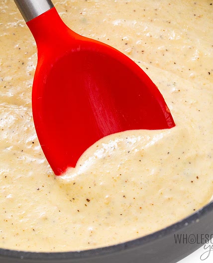 Alfredo Sauce Recipe (4 Ingredients!)